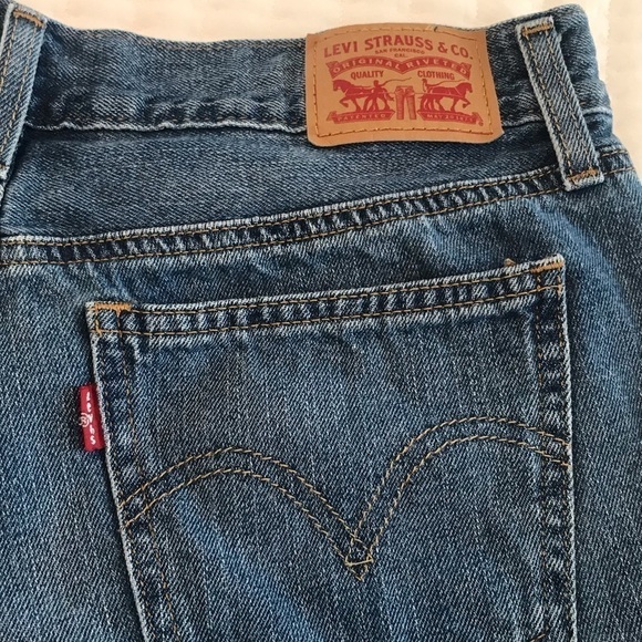 Levi’s Studded Denim Cut Off Shorts Size 29 - Picture 4 of 9